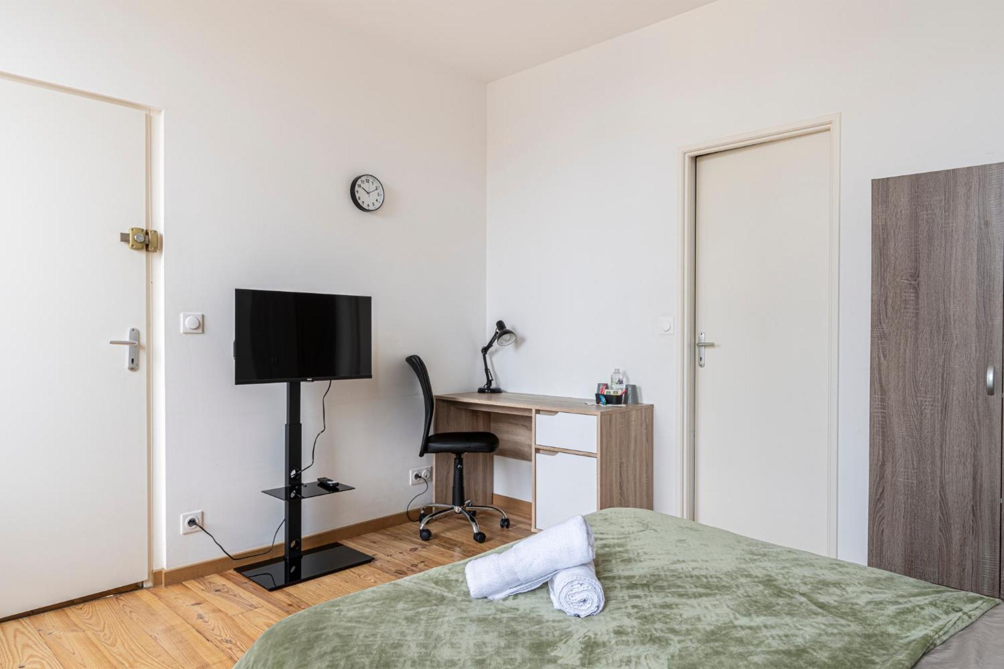 Chambre Privee Premium "La Belle Etoile" Apartment Pau Bagian luar foto